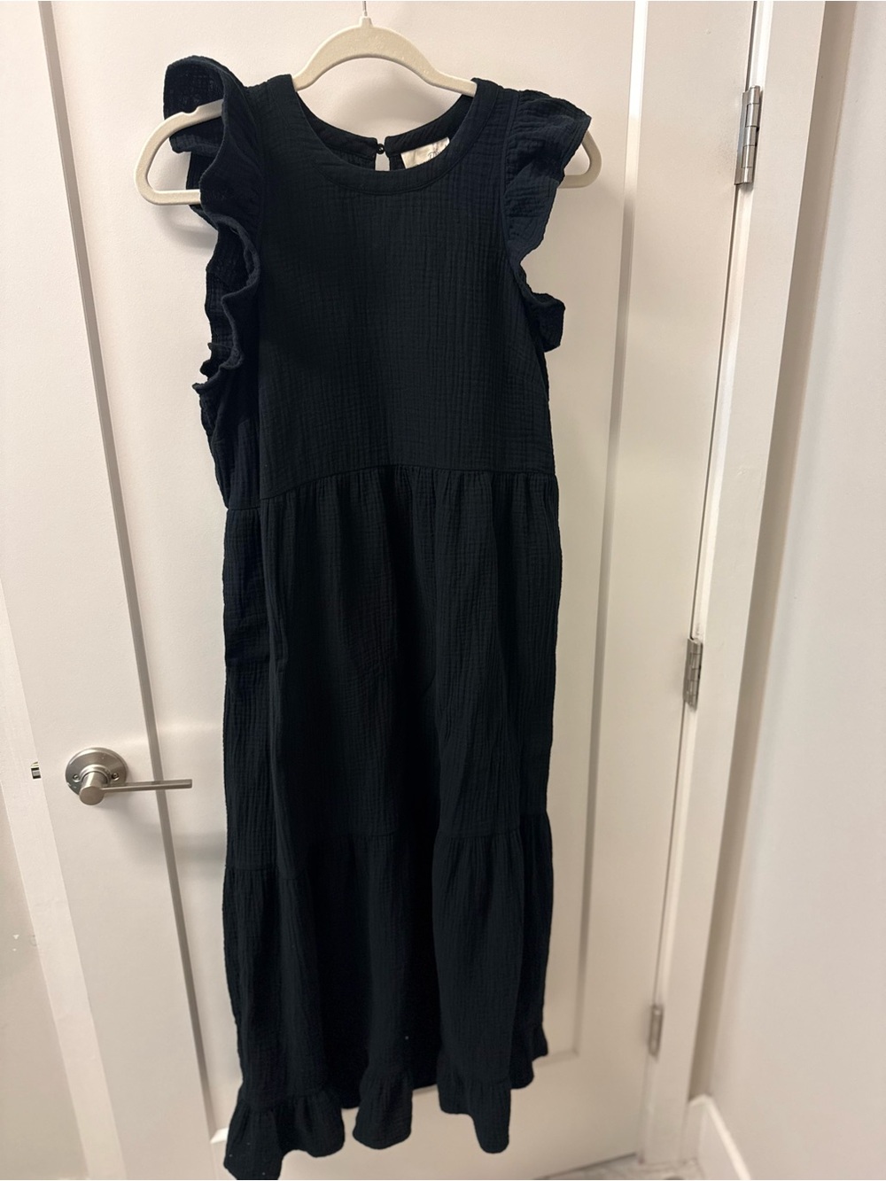 Universal Thread Black Tiered Ruffle Sleeve Maxi Dress Size Medium - Picture 3 of 16